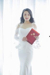 女演员王育,璀璨银幕下的优雅女神